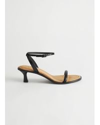Damen Schuhe Absätze Schuhe mit flachen und mittelhohen Absätzen BY FAR Leder Andere materialien sandalen 