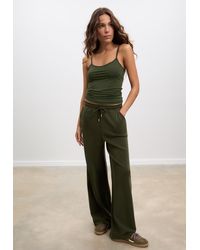 Stradivarius - Maglietta Basica Con Spalline - Lyst