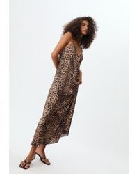 Stradivarius - Abito Lungo E Fluido Satinato Leopardato - Lyst