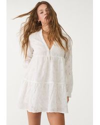 Stradivarius - Vestito Corto Fluido Ricamato - Lyst