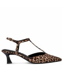 Stuart Weitzman - Vinnie T-Strap Pump - Lyst