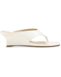 Stuart Weitzman - Vinnie Wedge Thong 50 - Lyst