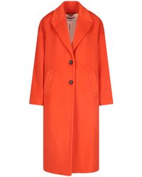 orange coats