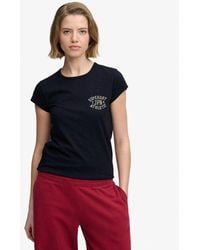 Superdry - Femme Coton Imprimé Athletic Essential Slub T Shirt À Col En V, Bleu Marine & Blanc - Lyst