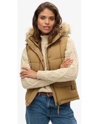 Superdry - Everest Bodywarmer Van Imitatiebont - Lyst