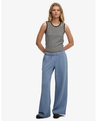 Superdry - Essential Logo Wijde joggingbroek - Lyst