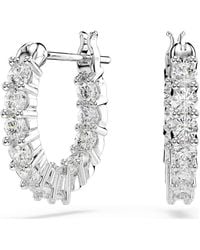 Swarovski - Orecchini a cerchio matrix vittore, taglio round, bianchi, placcato rodio - Lyst