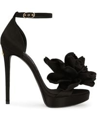 Dolce & Gabbana - Sandali neri con applicazione floreale - Lyst