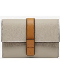 Loewe - Small Vertical Grained Leather Wallet - Lyst