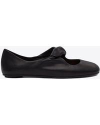 McQueen - Knotted-Strap Leather Ballet Flats - Lyst