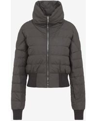 Moncler - Cropped Down Jacket With Logo-Patch - Lyst