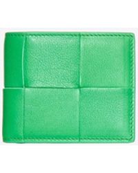 Bottega Veneta - Intreccio Bi-Fold Wallet With Coin Purse - Lyst