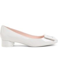 Roger Vivier - Roundy Lacquered 25 Decollete - Lyst