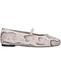 Stuart Weitzman - Prima Bow Ballet Flats - Lyst