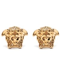 Versace - Orecchini A Bottone Con Medusa Color Oro - Lyst