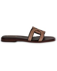 Tod's - Leather Sandals With Chain Detail - Lyst