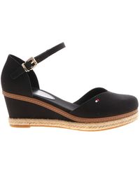 tommy hilfiger low wedge sandals