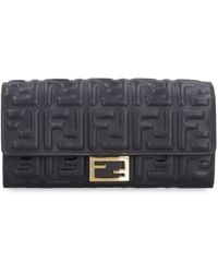 Fendi - Baguette Leather Wallet On Chain - Lyst