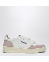 Autry - Sneaker medalist in pelle e suede bianca/blu silver - Lyst