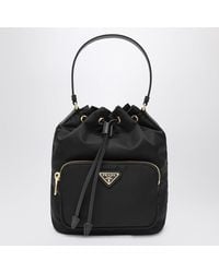 Prada - Schwarze Bucket Bag Duet Aus Re-Nylon - Lyst