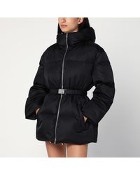 Prada - Piumino con cintura in re-nylon - Lyst