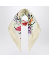 Gucci - Foulard in twill di seta stampata gialla - Lyst