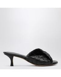 Bottega Veneta - Sandalo mule blink in intrecciato - Lyst
