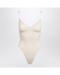 Skims - Sand Seamless Sculpt Thong Bodysuit - Lyst
