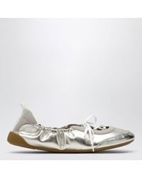 Chloé - Kick Ballerina-Sneaker Aus Metallisiertem Nappaleder - Lyst