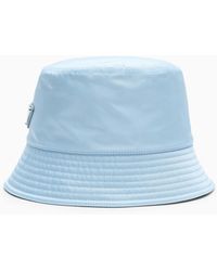 Prada Cappello bucket celeste in nylon - Blu