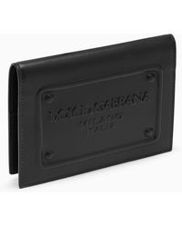 Dolce & Gabbana - Porta passaporto in pelle con targa logata - Lyst