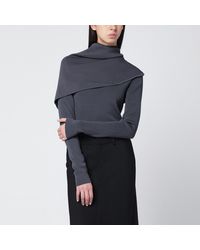 Entire studios - Pull À Col Roulé Gris Avec Détail De Cape - Lyst