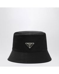Prada - Bob à plaque logo - Lyst