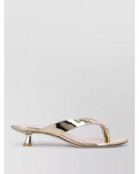 Stuart Weitzman - Rio Thong Sandal Metallic Kitten Heel - Lyst
