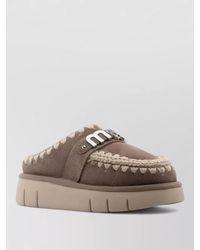 Mou - Slippers Embroidered Motif Flat Sole Round Toe - Lyst