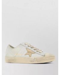 Golden Goose - Leather V Star 2 Low Top Sneakers - Lyst