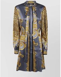 Versace - Silk Shirt Dress With Belt And Print - Lyst