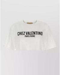 Valentino - Cropped Cotton Printed Crew Neck Short Sleeve T-Shirt - Lyst