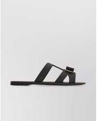 Ferragamo - Leather Sandals With Flat Sole And Bow Detail - Lyst