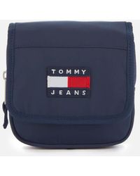 tommy jeans pouch