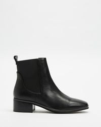 sol sana willis boot