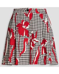 Boutique Moschino - Pleated Printed Crepe Shorts - Lyst