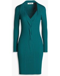 Diane von Furstenberg - Kleid aus rippstrick mit twist-detail an der vorderseite - Lyst