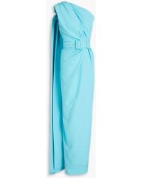 Rhea Costa - Drapierte robe aus crêpe mit gürtel und asymmetrischer schulterpartie - Lyst