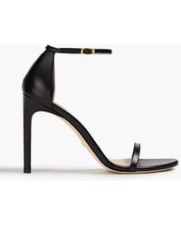 Stuart Weitzman - Sandalen aus leder mit cut-outs - Lyst