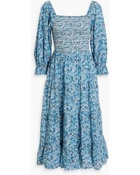 LoveShackFancy - Minnie gestuftes midikleid aus baumwollpopeline mit floralem print und raffung - Lyst