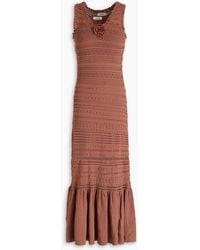 Sandro - Midikleid aus pointelle- und häkelstrick mit kristallverzierung - Lyst