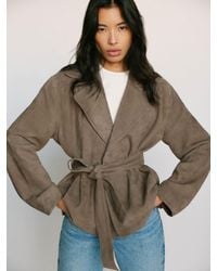 Reformation - Veda Jaden Cropped Trench Coat - Lyst