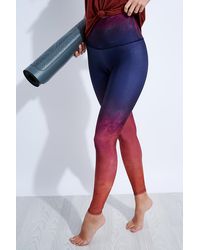 Onzie Graphic High Waisted Midi legging - Multicolor