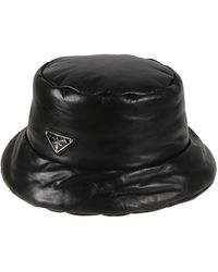 Prada - Cappello con logo in pelle - Lyst